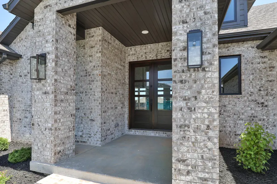 2082 N Unbridled Court, Springfield, MO 65802 - #3