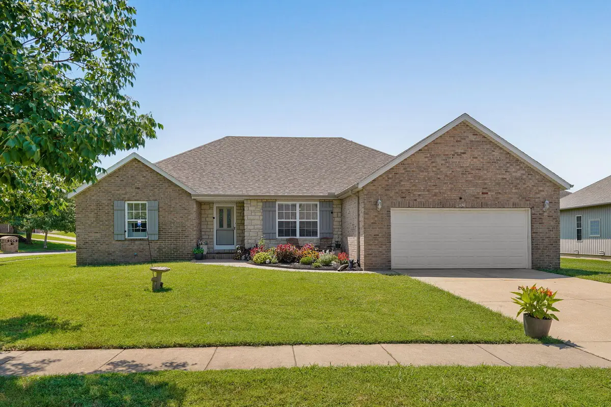 1130 N Gretchen Street, Nixa, MO 65714 - #1