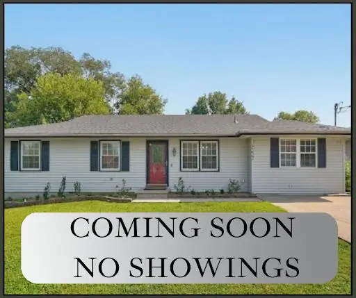 3222 W Olive Street, Springfield, MO 65802