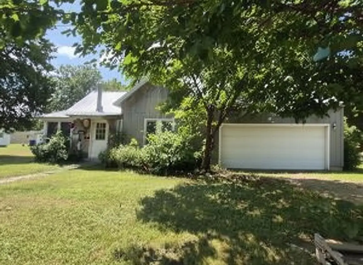 201 Barber Street, Greenfield, MO 65661 - #1