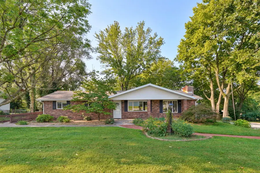 3060 E Gasconade Street, Springfield, MO 65804 - #2