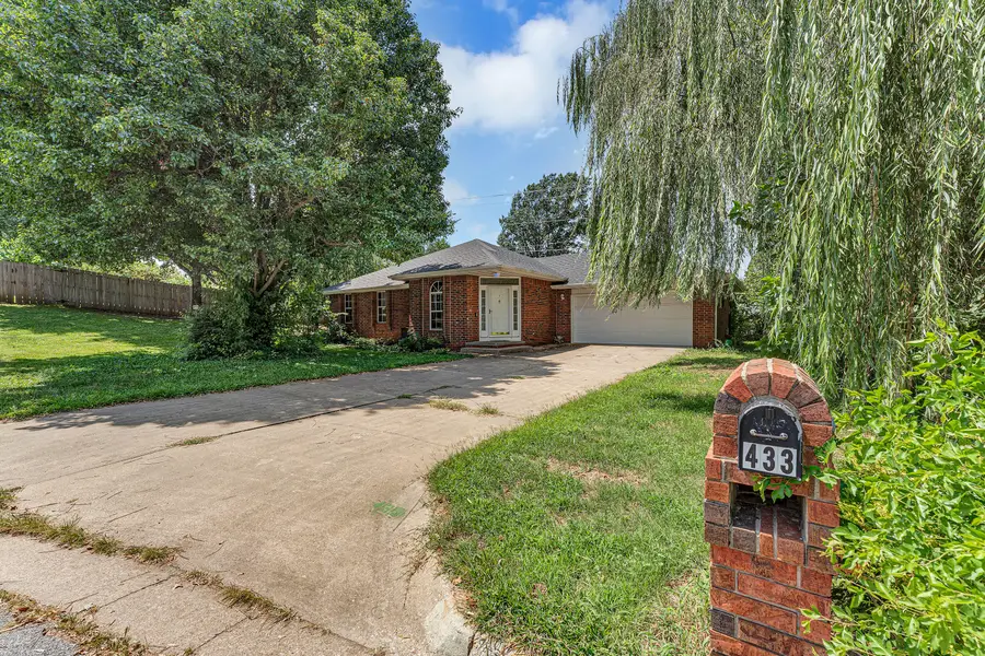 433 S Devonshire Street, Nixa, MO 65714 - #2