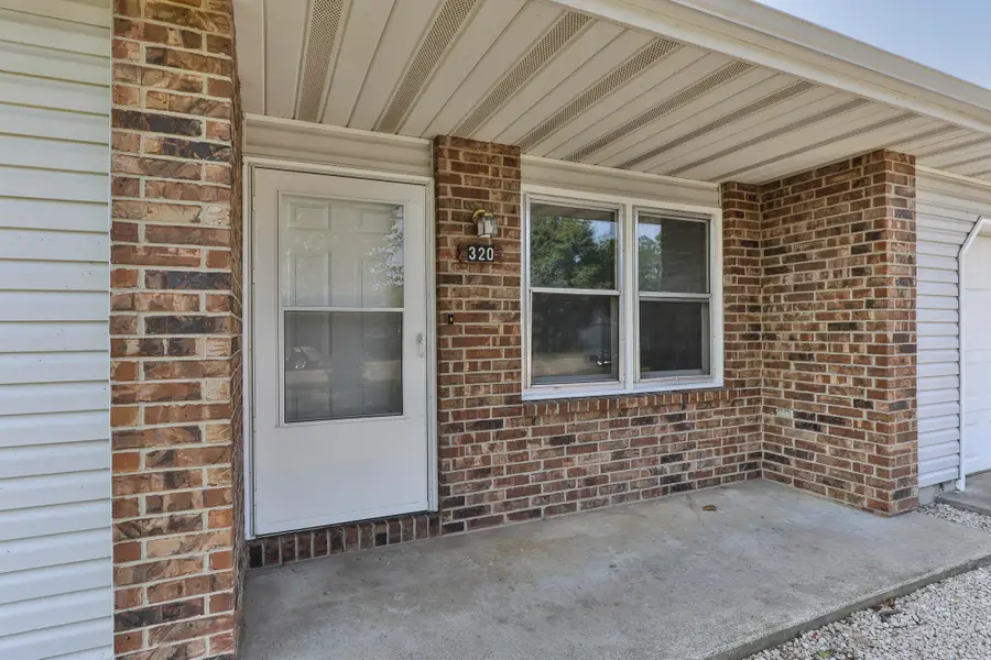 320 E Parkview Street, Bolivar, MO 65613 - #3