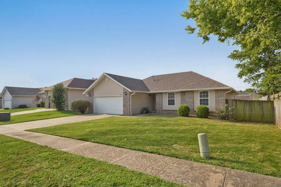 3968 W Beechwood Street, Springfield, MO 65807 - #3