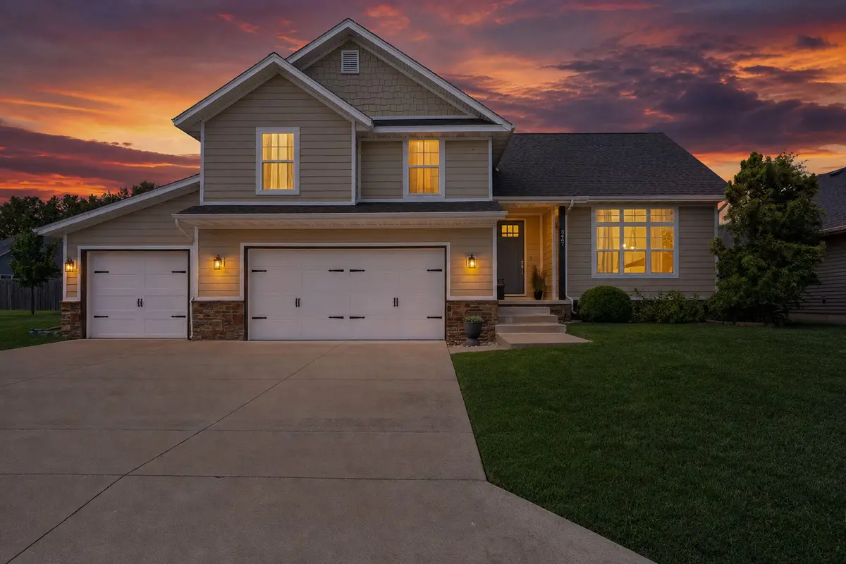 3467 S Valley View Drive, Springfield, MO 65807 - #1