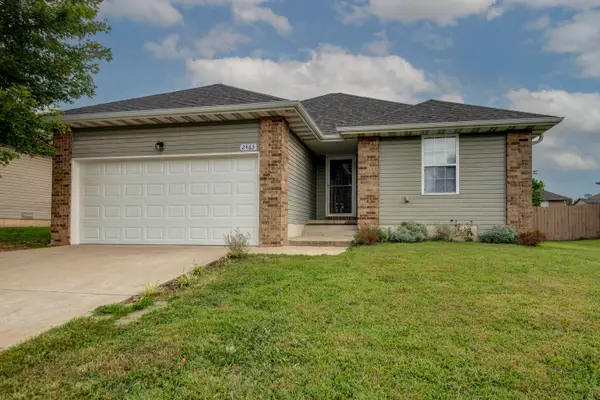 2463 W Cedar Creek Drive, Springfield, MO 65803
