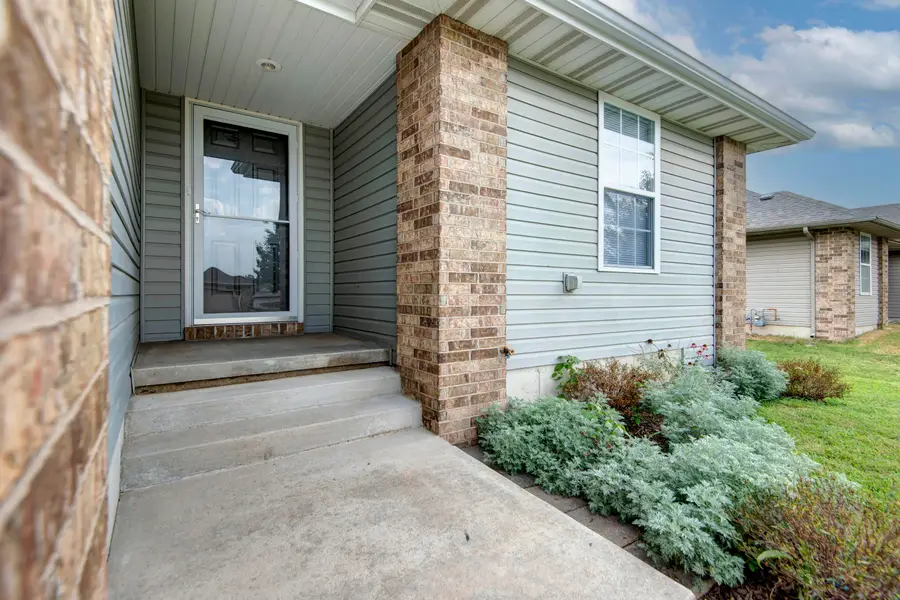 2463 W Cedar Creek Drive, Springfield, MO 65803 - #3