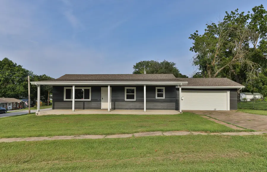 505 N Water Avenue, Bolivar, MO 65613 - #2