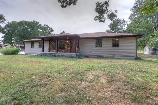 9003 Ginger Lane, Carthage, MO 64836