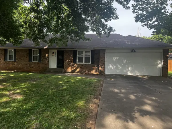 3626 S Westwood Avenue, Springfield, MO 65804