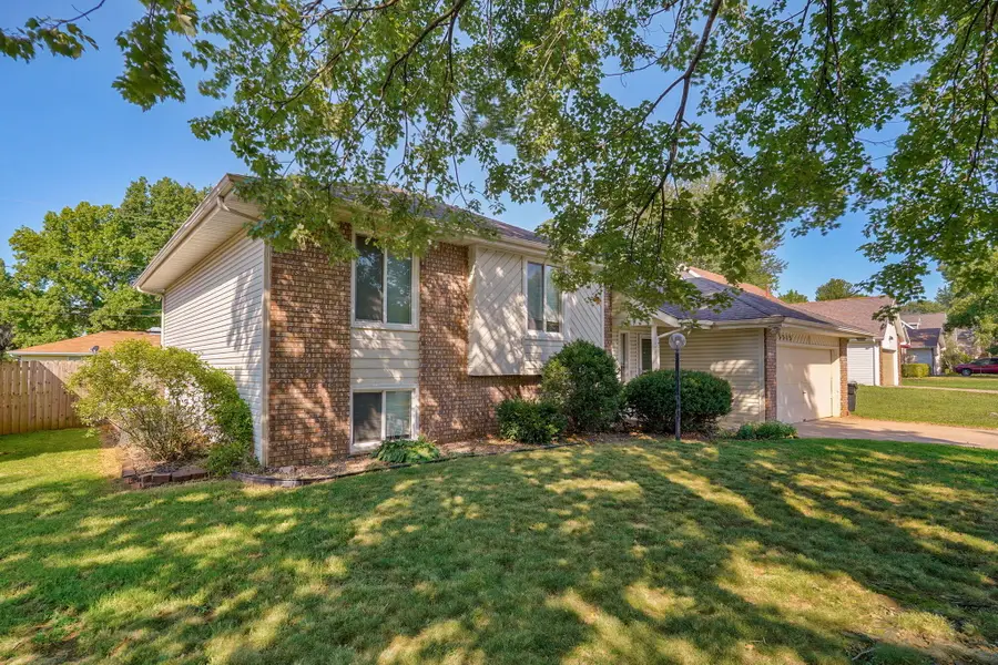 3515 S Kings Avenue, Springfield, MO 65807 - #2