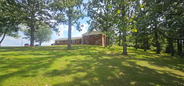 7810 State Route W, West Plains, MO 65775