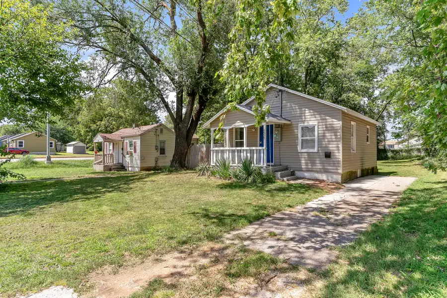 1525 W Webster Street, Springfield, MO 65802 - #3