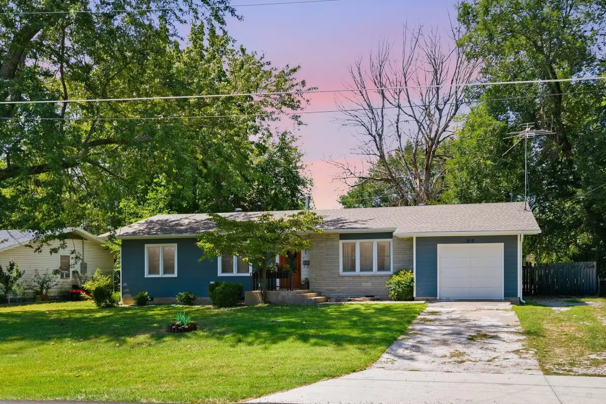 319 S West Avenue, Republic, MO 65738 - #1