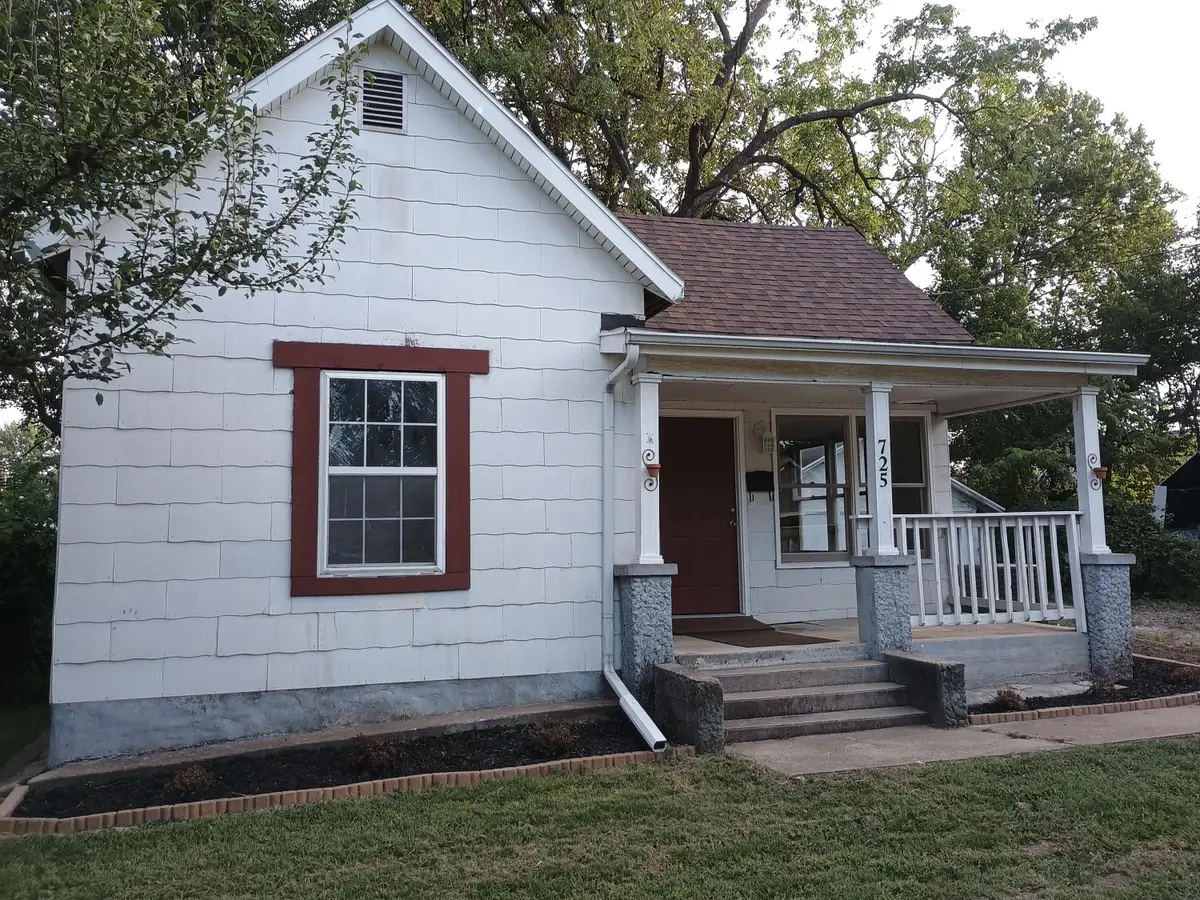 725 W Chicago Street, Springfield, MO 65803 - #1