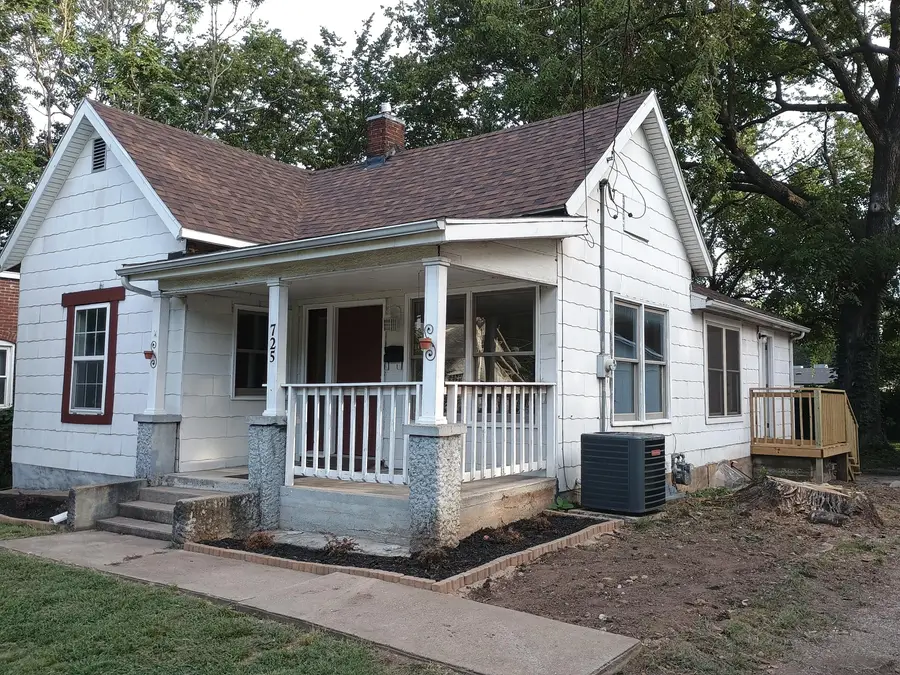 725 W Chicago Street, Springfield, MO 65803 - #2