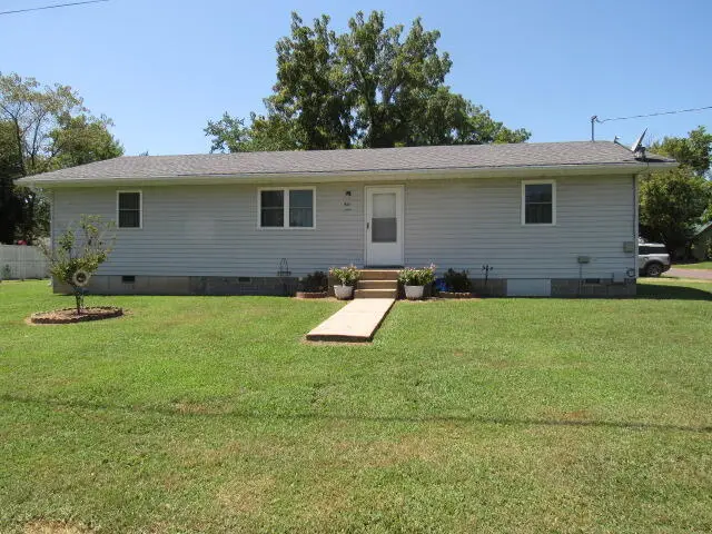 501 S West Street, Mountain Grove, MO 65711 - #1