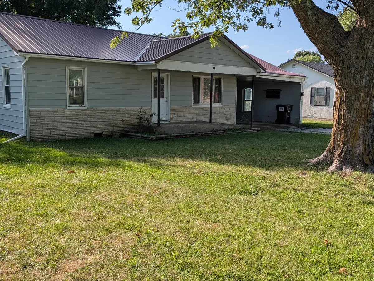 121 N Charles Street, Seymour, MO 65746 - #1