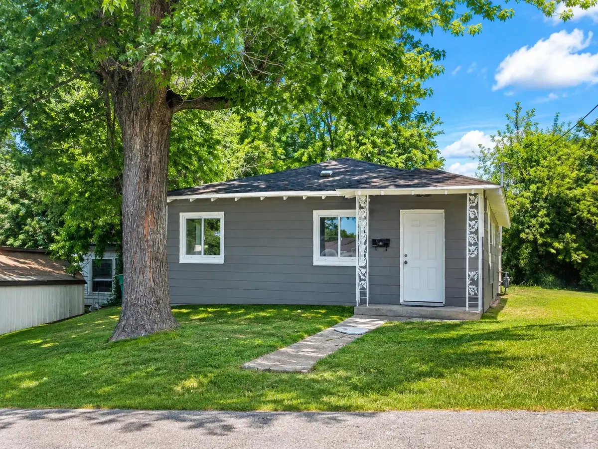 802 Corn Avenue, Willow Springs, MO 65793 - #1
