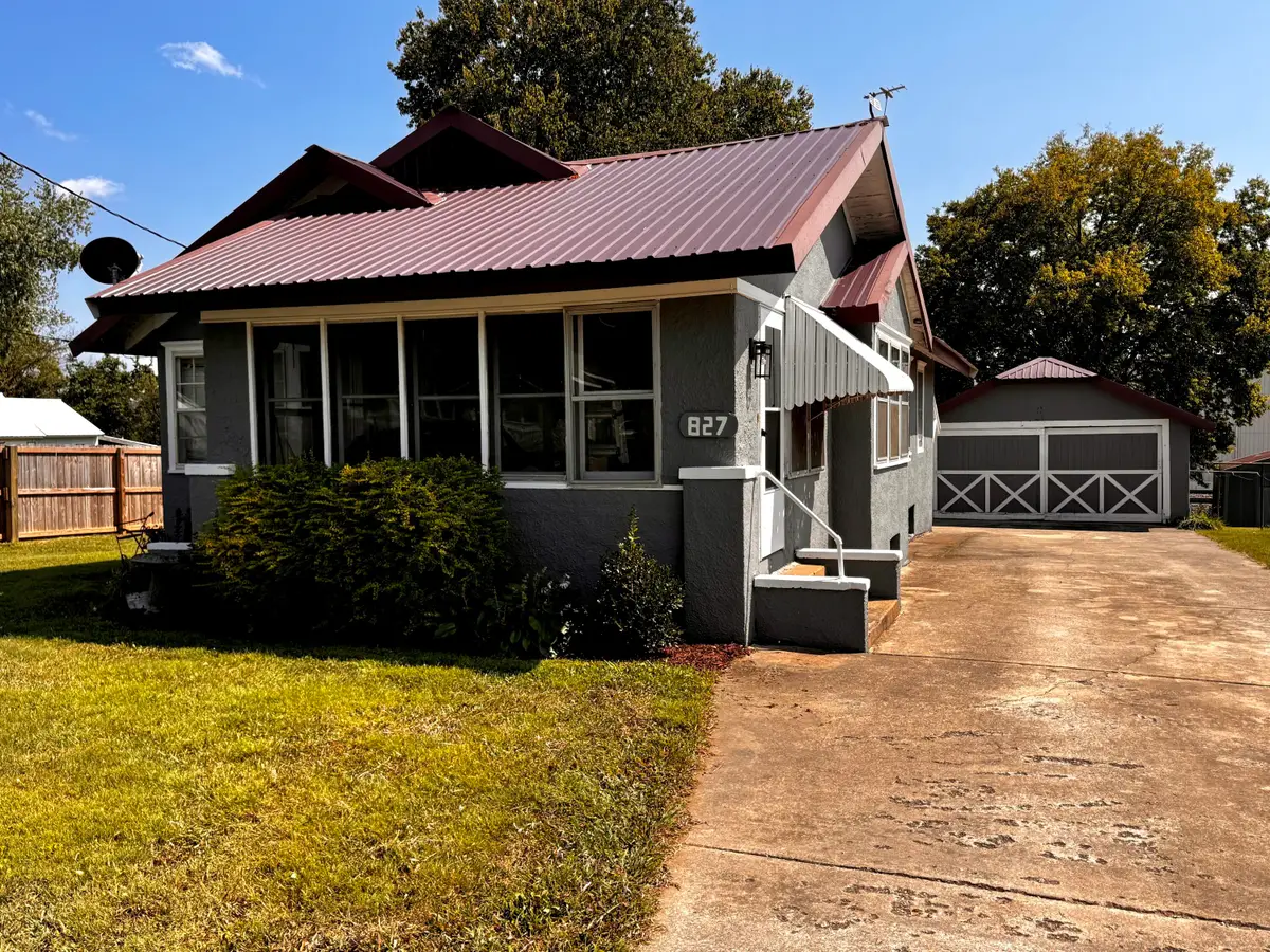 827 Main Street, Cabool, MO 65689 - #1