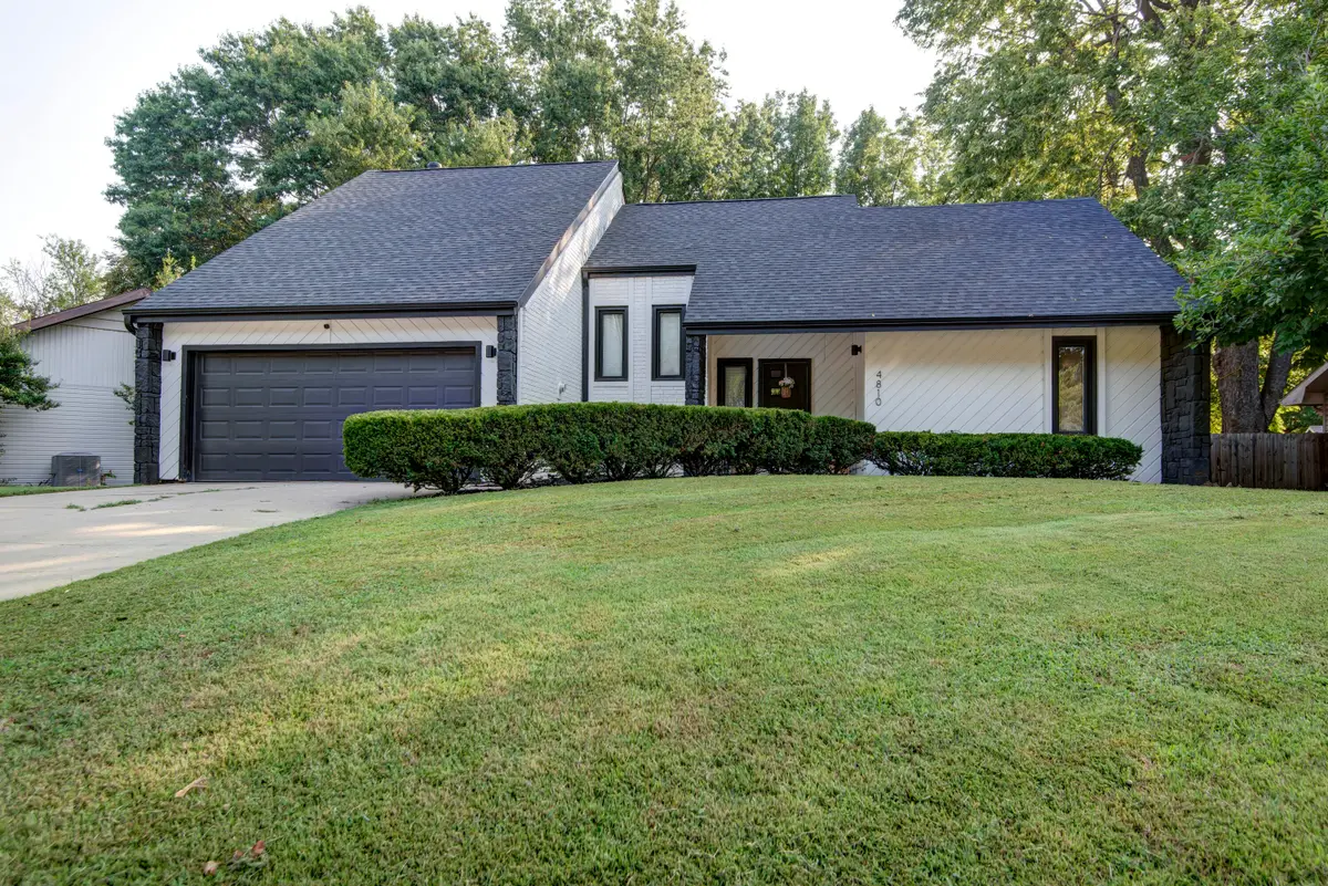 4810 S Warwick Avenue, Springfield, MO 65804 - #1