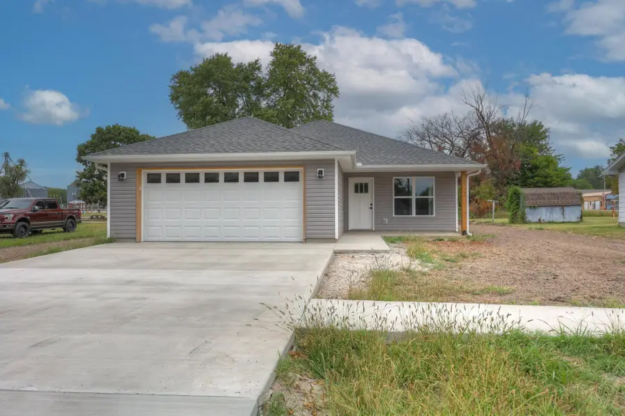 215 W Lexington Avenue, Jasper, MO 64755 - #2