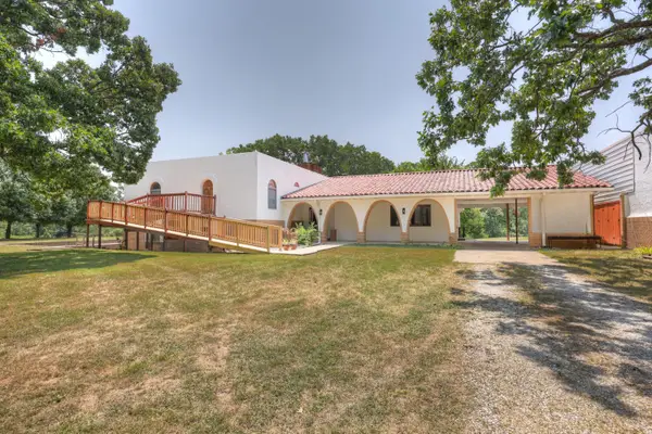 3367 Kapok Drive, Seneca, MO 64865