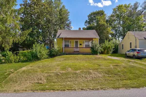 908 W Della Street, Springfield, MO 65803