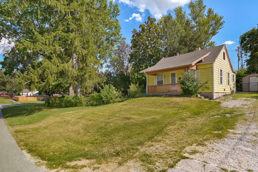 908 W Della Street, Springfield, MO 65803 - #2