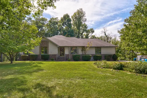 995 S Stanford Drive, Rogersville, MO 65742