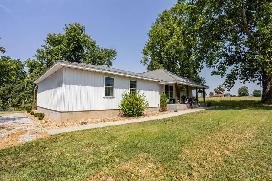 17550 Unicorn Road, Stark City, MO 64866 - #2