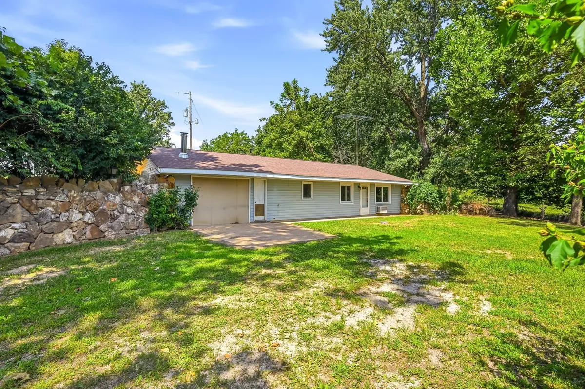 2272 King Road, Mountain Grove, MO 65711 - #1