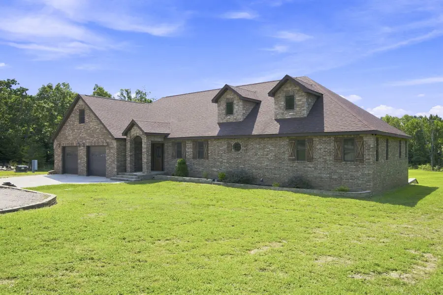 1295 Spring Valley, Marshfield, MO 65706 - #3