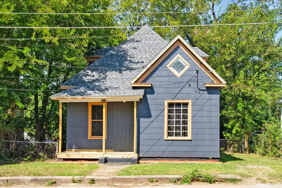 1311 N Johnston Avenue, Springfield, MO 65802 - #3