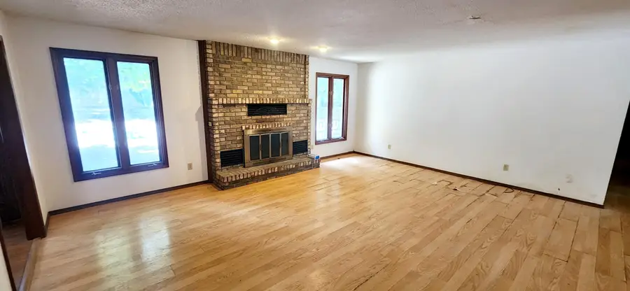 1811 E Holiday Street, Springfield, MO 65804 - #3