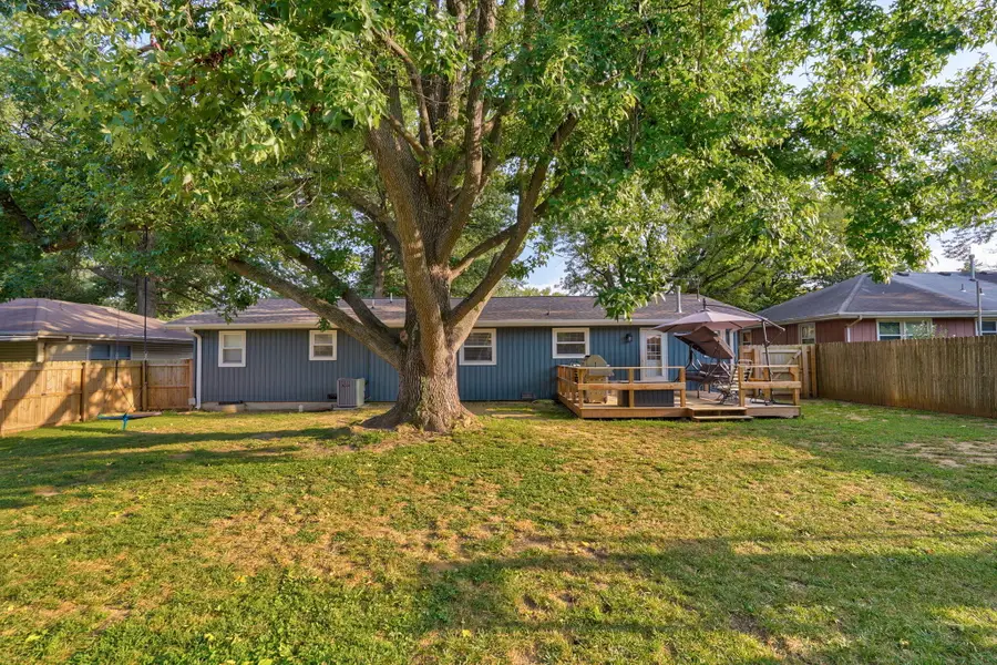 1241 E Woodland Street, Springfield, MO 65804 - #2
