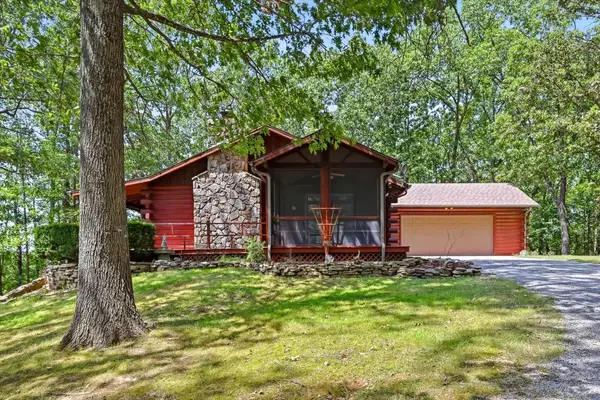 136 Oak Forest Circle, Cape Fair, MO 65624
