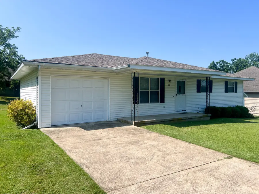 316 W 5th Street, Mountain Grove, MO 65711 - #3