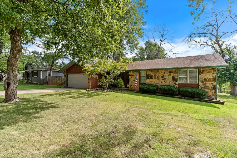 4650 S Holiday Avenue, Springfield, MO 65810 - #3