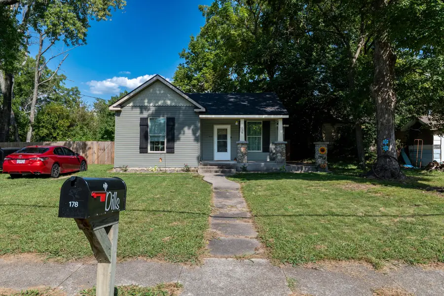 178 South Avenue, Sparta, MO 65753 - #2