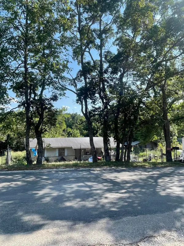 2360 Bear Hollow Road, Pineville, MO 64856