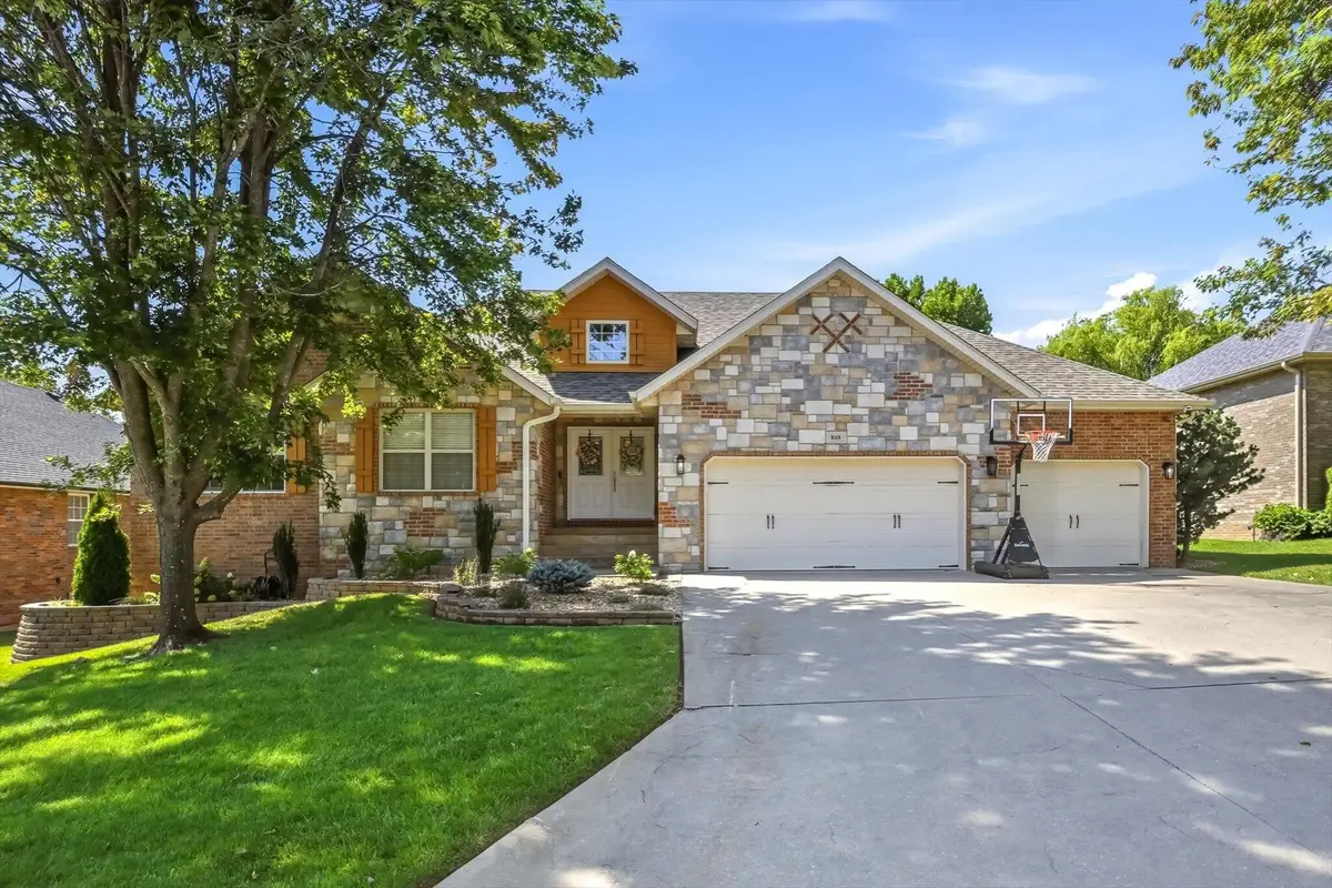 848 E Country Ridge Street, Nixa, MO 65714 - #1