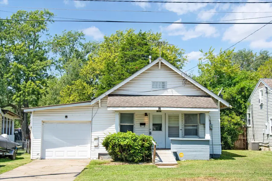 1327 N Marion Avenue, Springfield, MO 65802 - #2