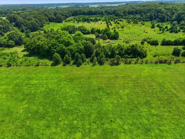 6182 County Road 2350, Pomona, MO 65789