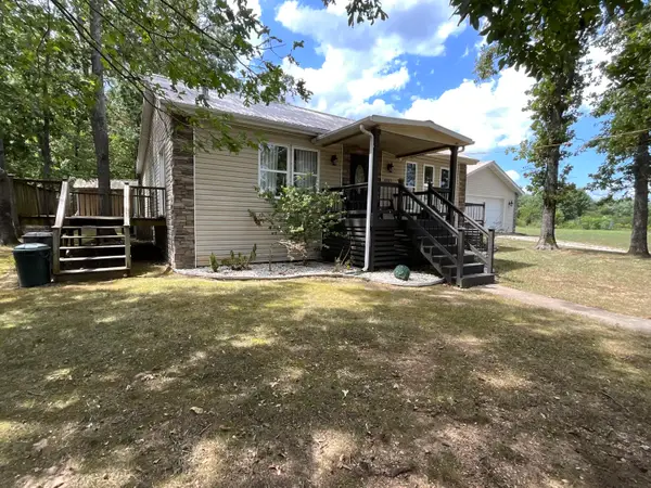 # 4707 Private Road 5127, Willow Springs, MO 65793
