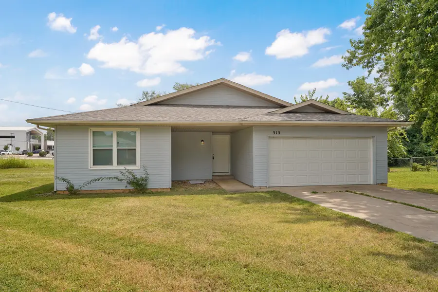 515 W Edgewood Street, Springfield, MO 65807 - #2