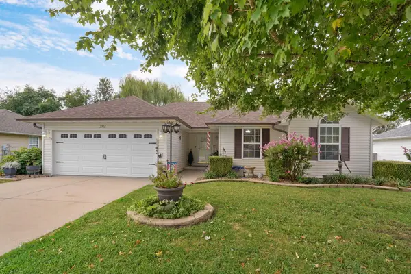 2702 E Lee Street, Republic, MO 65738