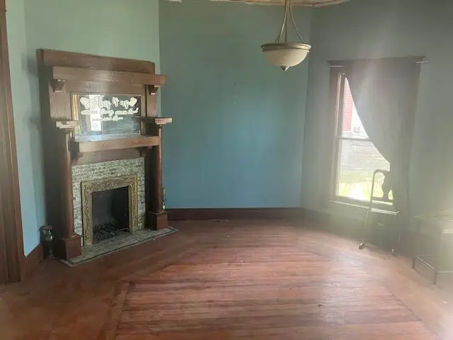 111 W Walnut Street, Columbus, KS 66725 - #3
