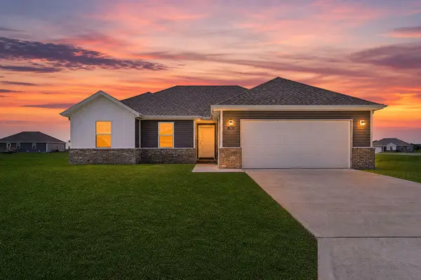 1360 W Kay Street, Bolivar, MO 65613