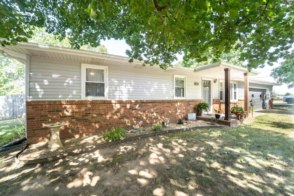 315 N Thurmond Avenue, Ash Grove, MO 65604 - #1